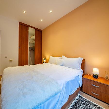 John Residence Apartment Brasov With Parking Option Εξωτερικό φωτογραφία