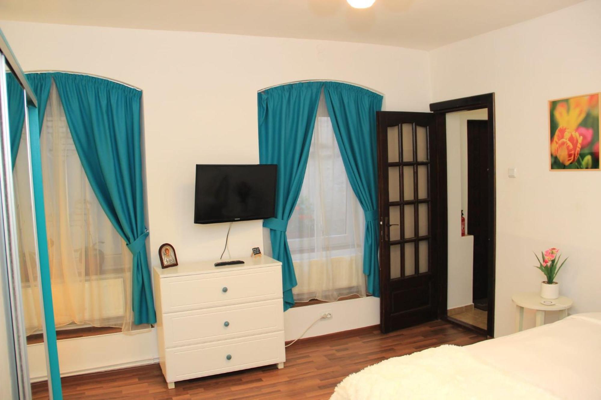 John Residence Apartment Brasov With Parking Option Εξωτερικό φωτογραφία