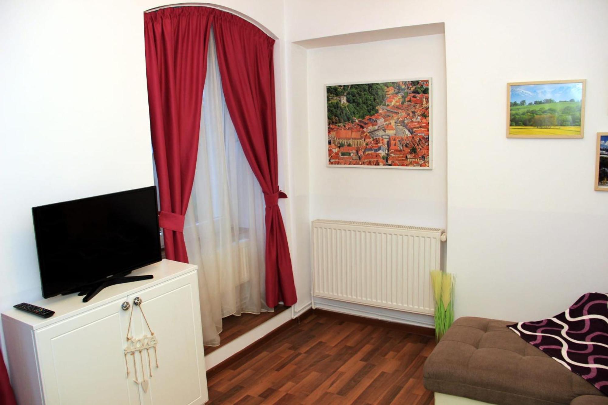 John Residence Apartment Brasov With Parking Option Εξωτερικό φωτογραφία
