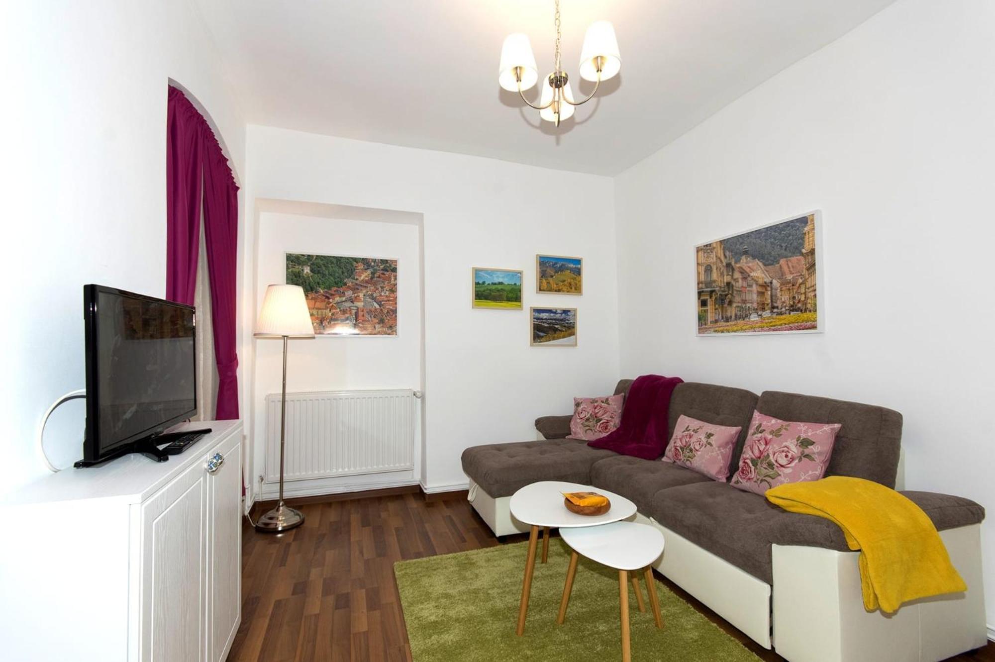 John Residence Apartment Brasov With Parking Option Εξωτερικό φωτογραφία