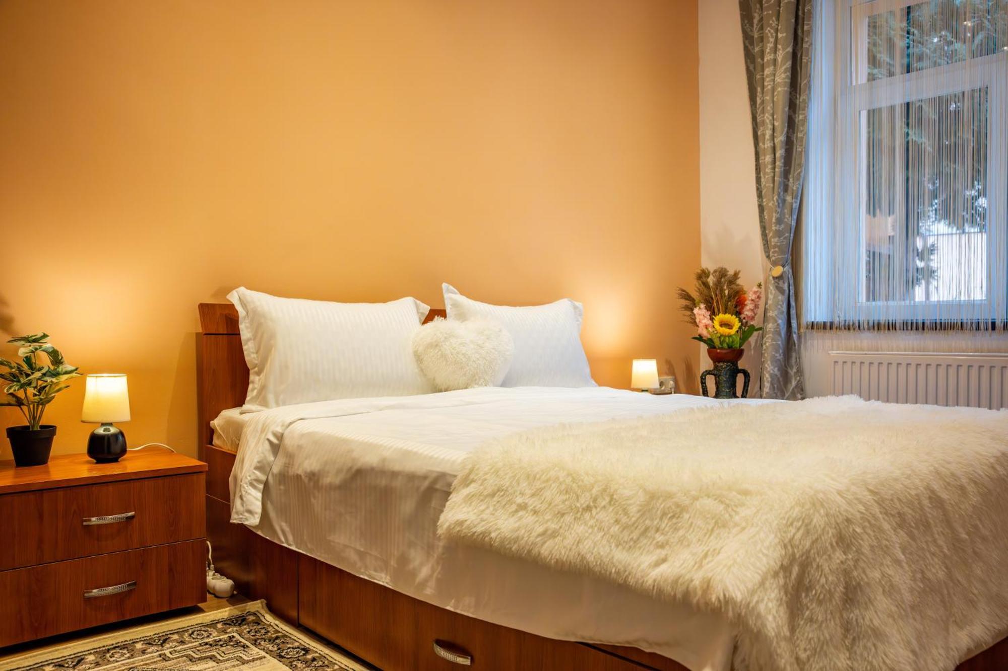John Residence Apartment Brasov With Parking Option Εξωτερικό φωτογραφία